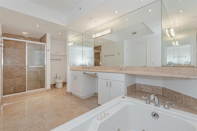 Building Photo - 4779 Collins Ave