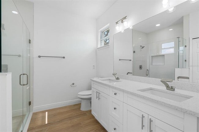 Building Photo - 309 Bream Cir
