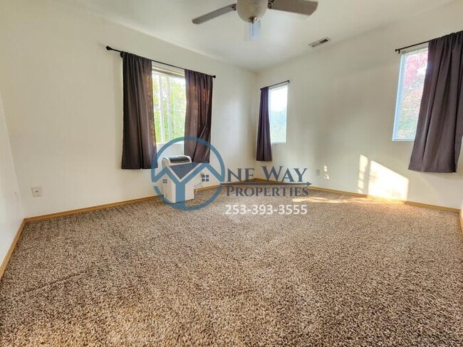 Building Photo - 2682 Hamilton Ave