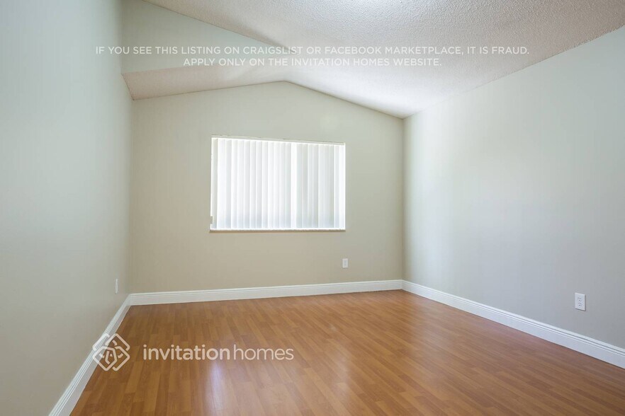 Building Photo - 15927 SW 82nd St