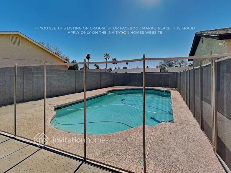 Building Photo - 14815 N 38th St