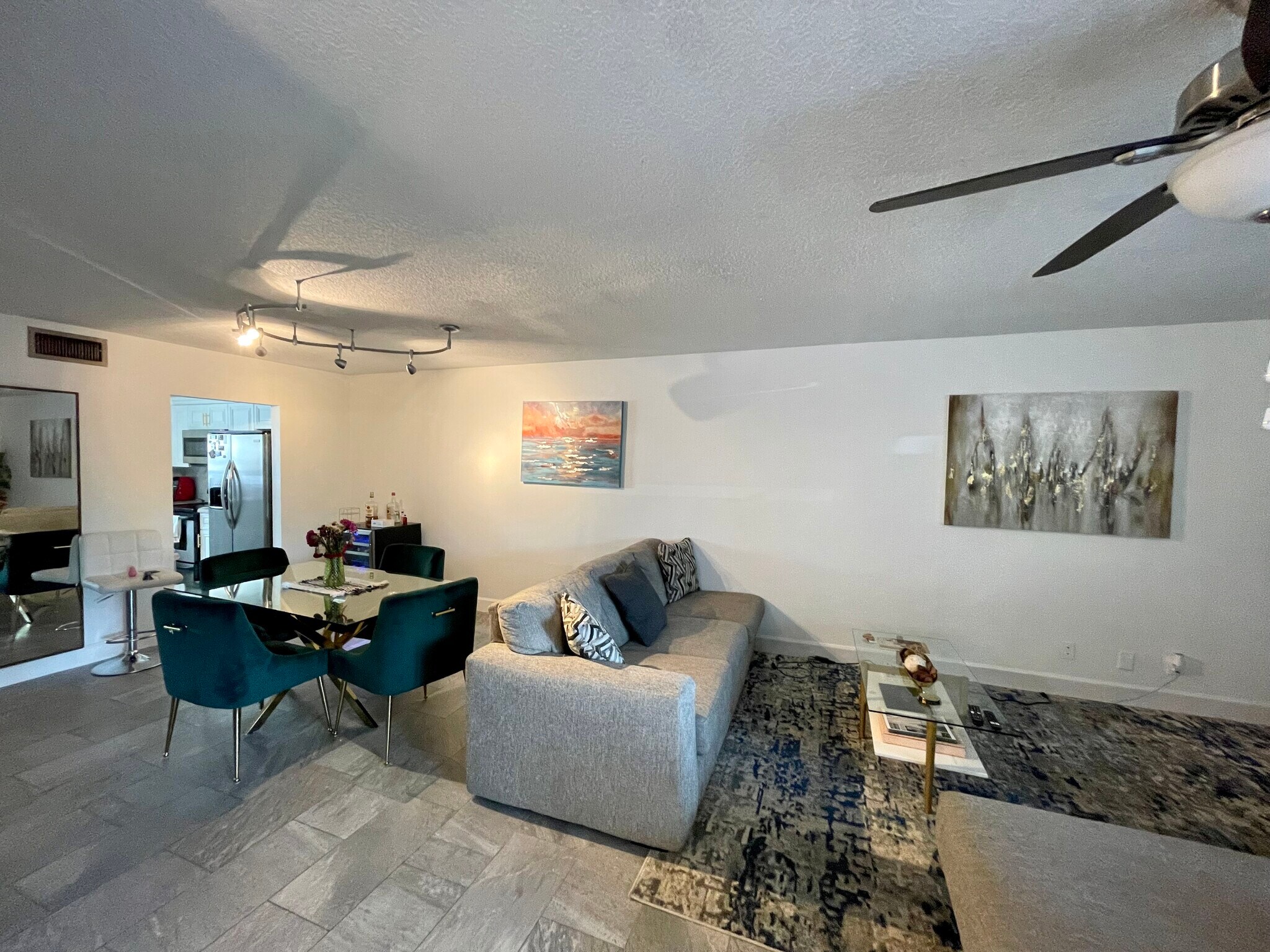 Building Photo - 6843 NW 29th Ave