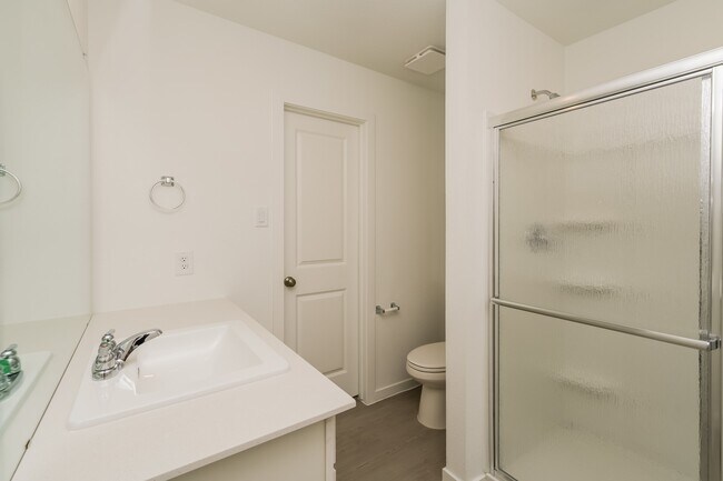 Building Photo - 7907 Meadow Cranesbill Ln