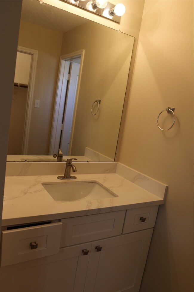 Building Photo - 1751 Heddon Falls Dr