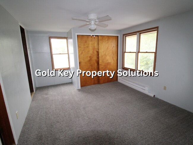 Building Photo - 117 E John St