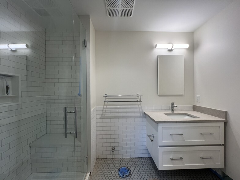 Building Photo - 56 JFK St