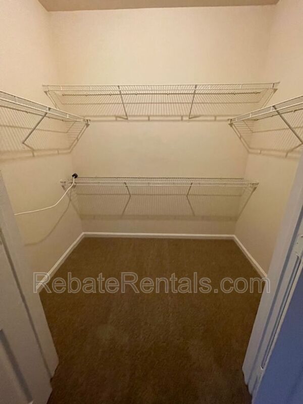 Building Photo - 8290 Gate Pkwy W