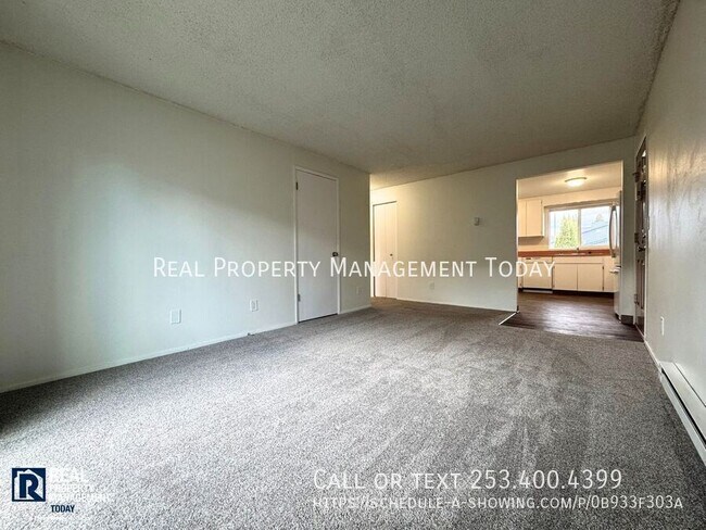 Building Photo - 450 Pearl St