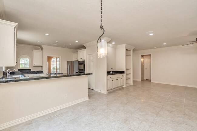 Building Photo - 14207 Jade Cove Dr