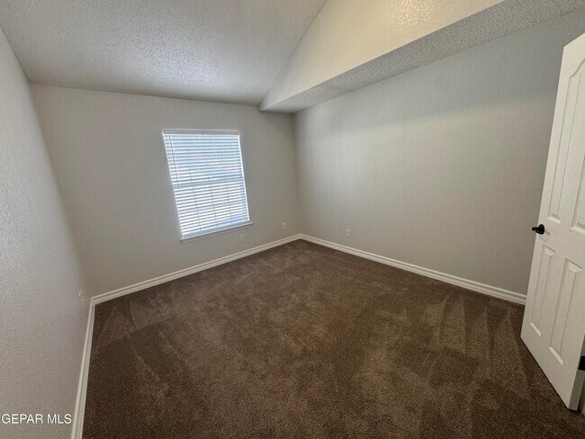 Building Photo - 485 Jeweled Mesa Ct