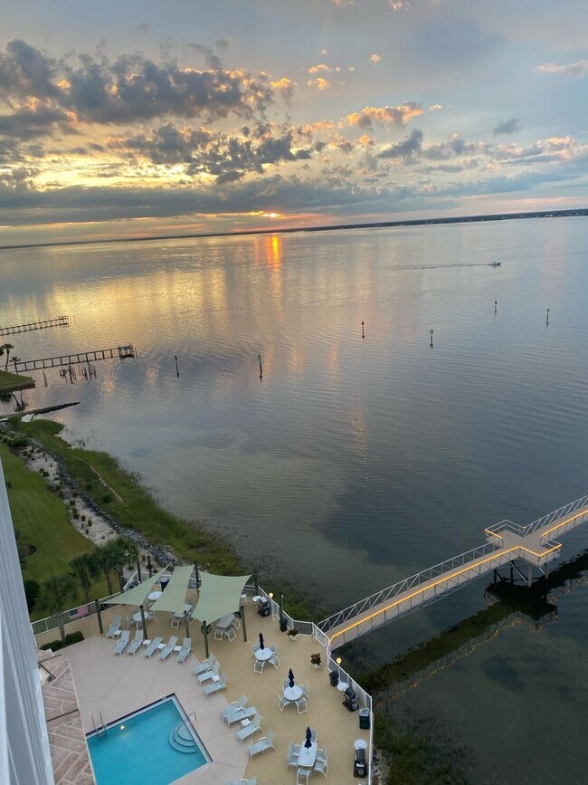 Building Photo - 6504 Bridge Water Way