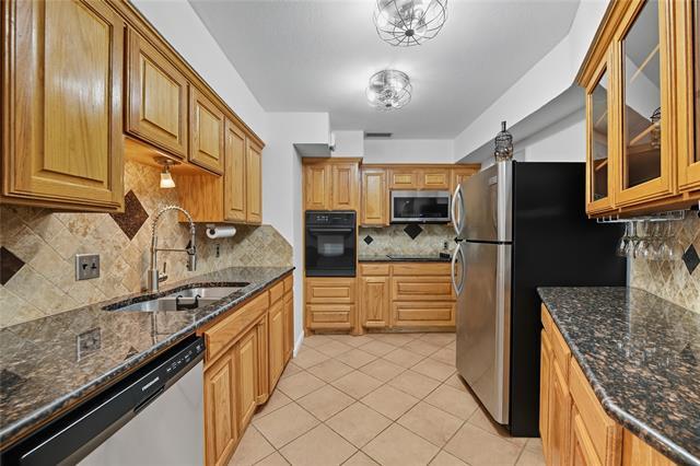 Building Photo - 644 Harbor Dr