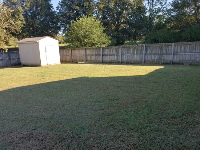 Building Photo - 128 R Deloach Rd