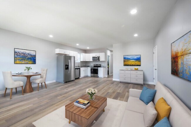 Building Photo - "Spacious 3-Bedroom Duplex with Granite Charm in Indianapolis – 1250 Sq Ft of Modern Living!"