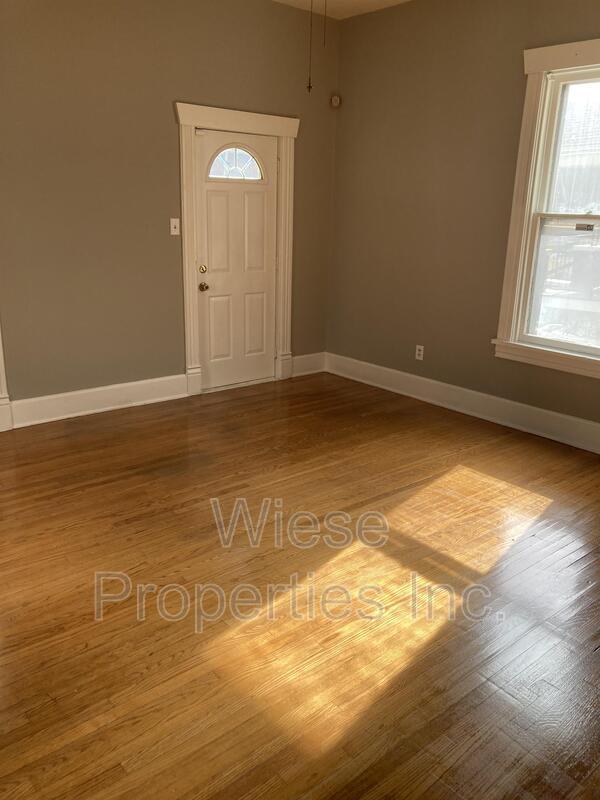 Building Photo - 505 New St