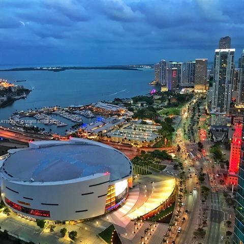 Building Photo - 900 Biscayne Blvd