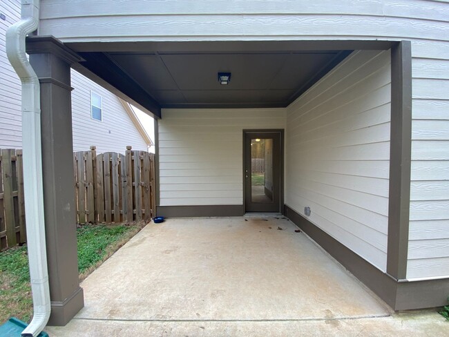 Building Photo - Home for rent in Trussville! View with 48 ...