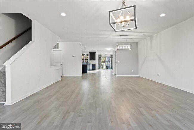 Building Photo - 14766 Malloy Ct