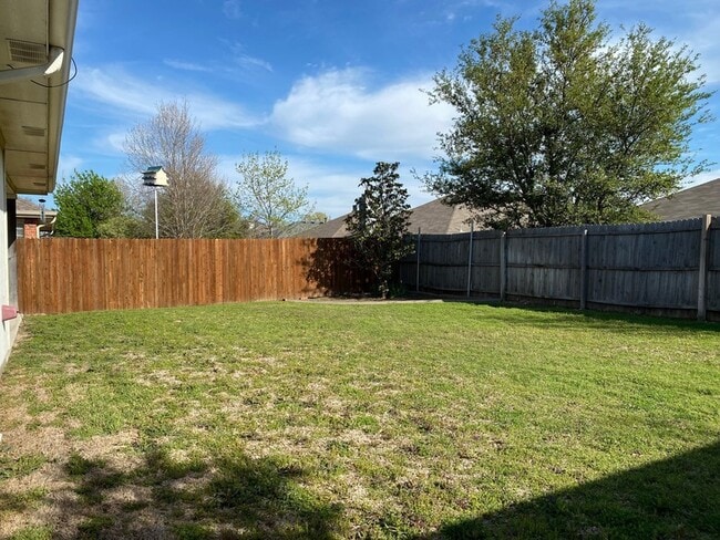 Building Photo - 9909 Carter Dr