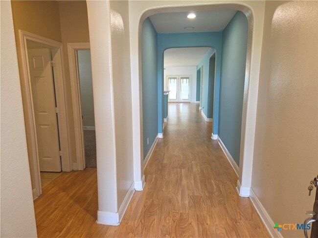 Building Photo - 716 Moon Shadow Ct