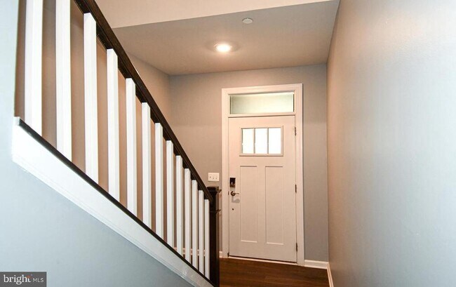 Building Photo - 20739 Heron Landing Dr