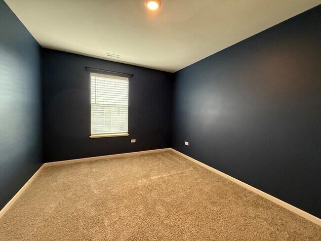 Building Photo - 8972 Dolby St