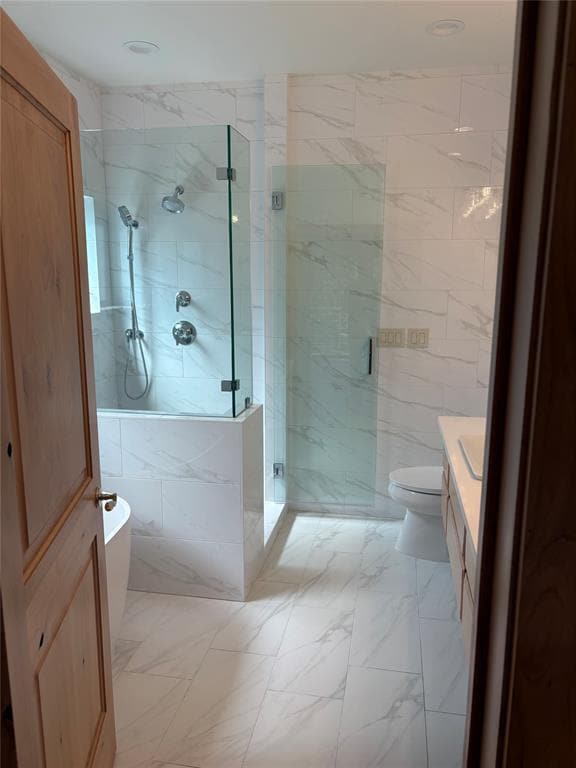 Building Photo - 107 Lake Hills Dr S