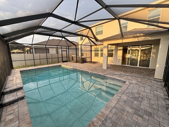 Building Photo - 12657 Promenade Estates Blvd