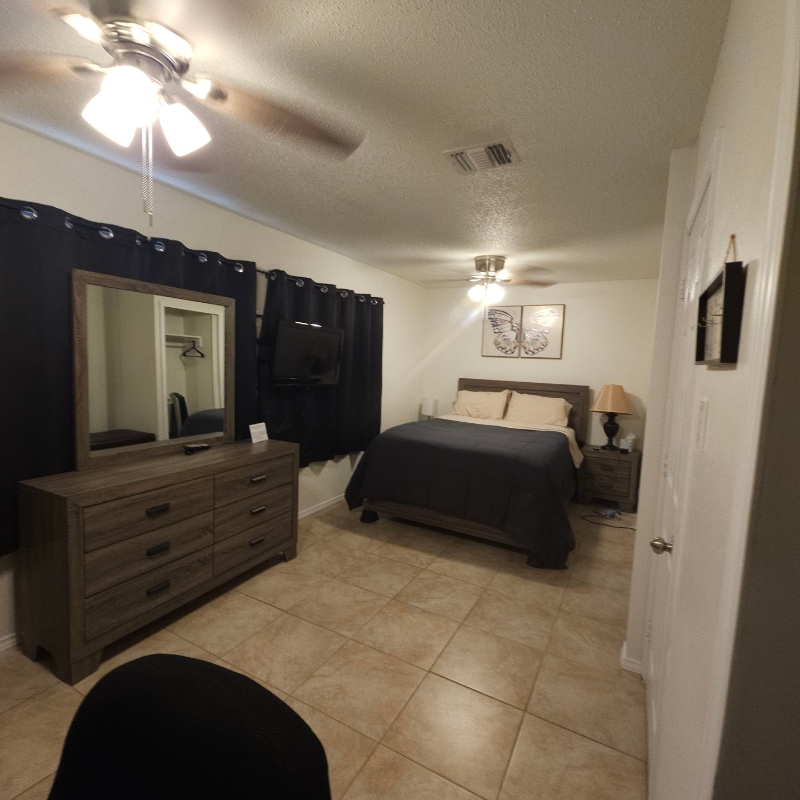 Building Photo - 5311 Costa Mesa St