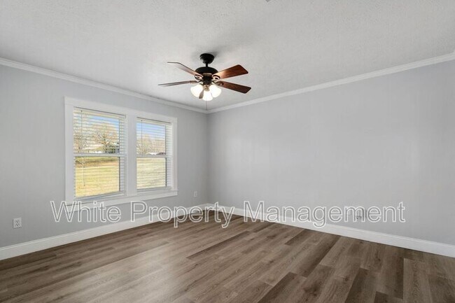 Building Photo - 326 Belton Ave