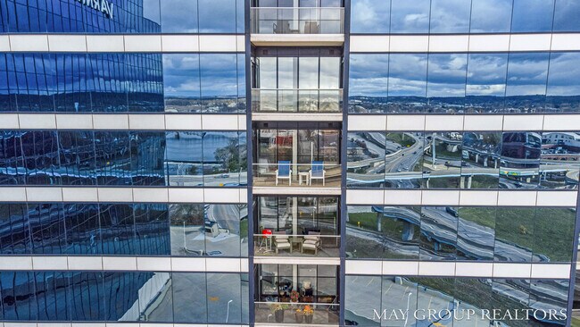 Building Photo - 335 Bridge St NW