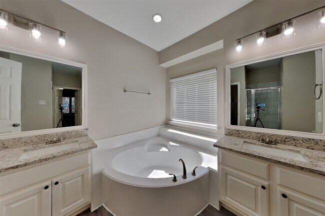 Building Photo - 19502 Water Point Trail