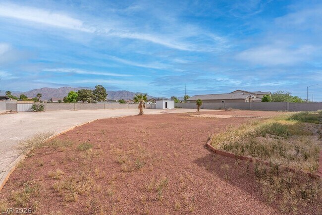 Building Photo - 4880 Dorrell Ln