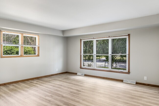 Building Photo - W148N8117 University Dr