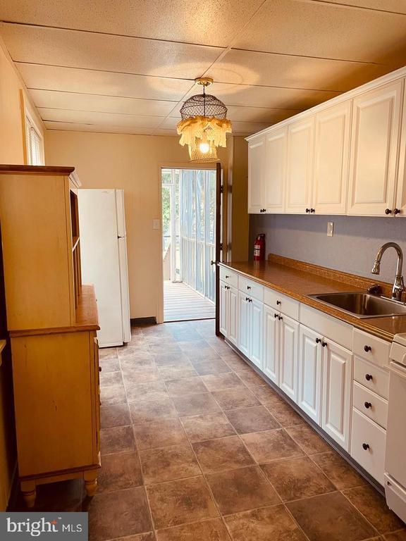 Building Photo - 249 5th Ave