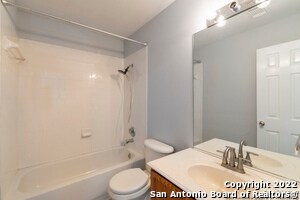 Building Photo - 1604 Rolling Brook Ln