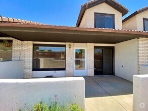 Building Photo - 2 BEDROOM APARTMENT DOWNTOWN IN ST. GEORGE