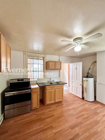 Building Photo - 1204 N 20th St