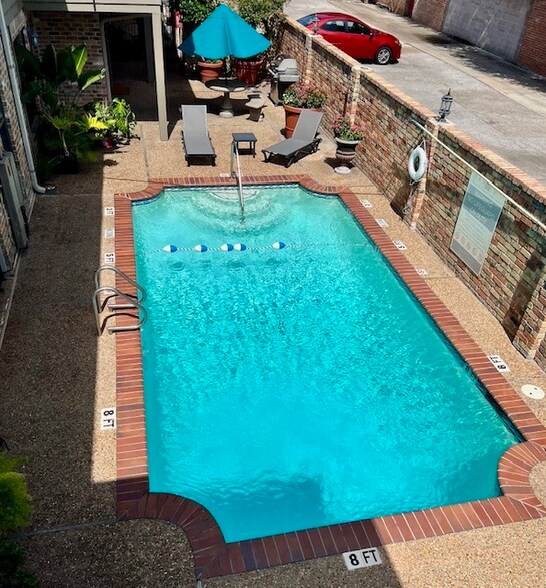 Building Photo - 606 Marshall St