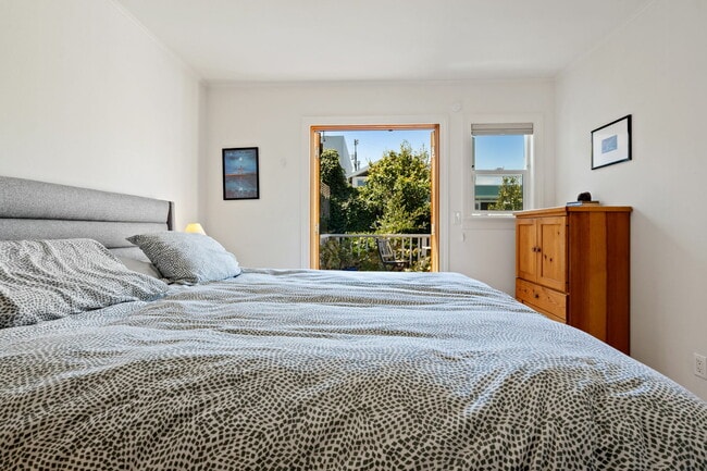 Building Photo - 232 Nevada St