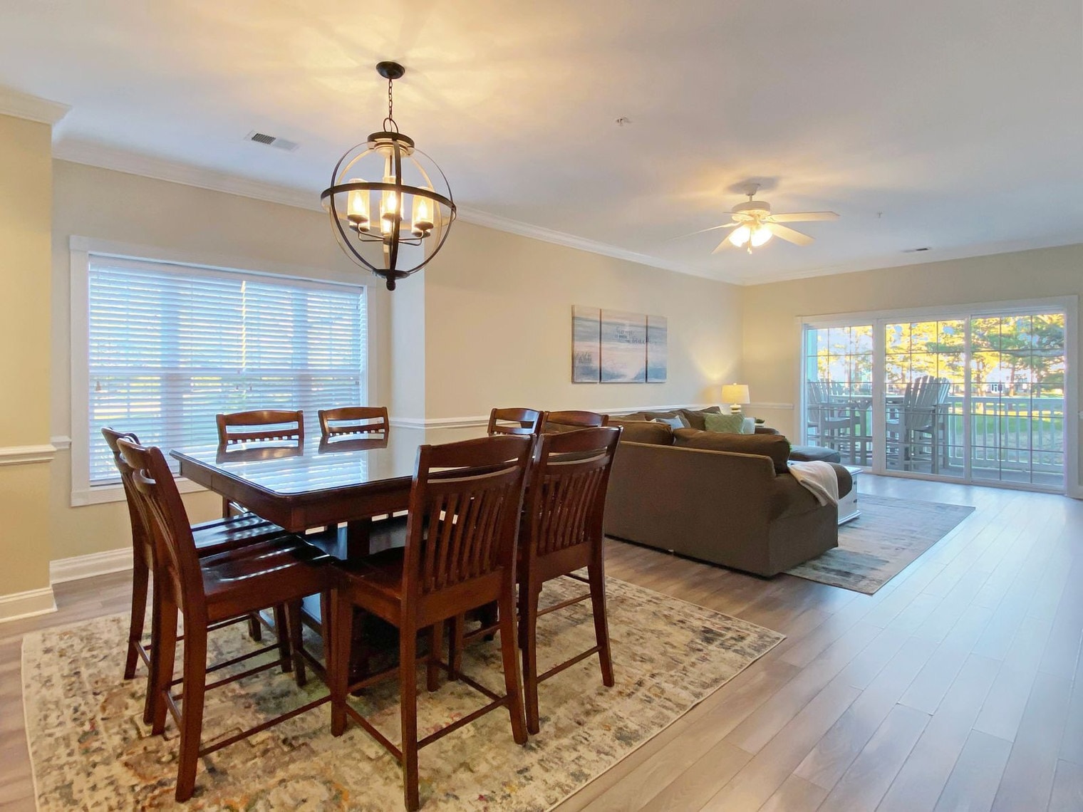 Building Photo - 4880 Dahlia Ct