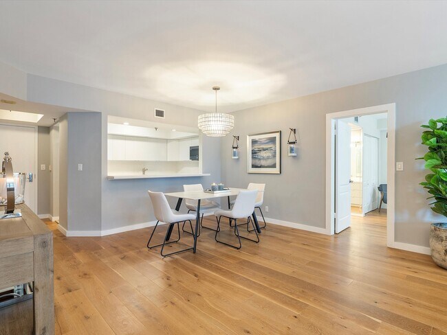 Building Photo - 9455 Collins Ave