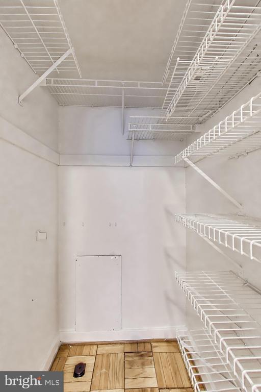 Building Photo - 1726 N Quinn St