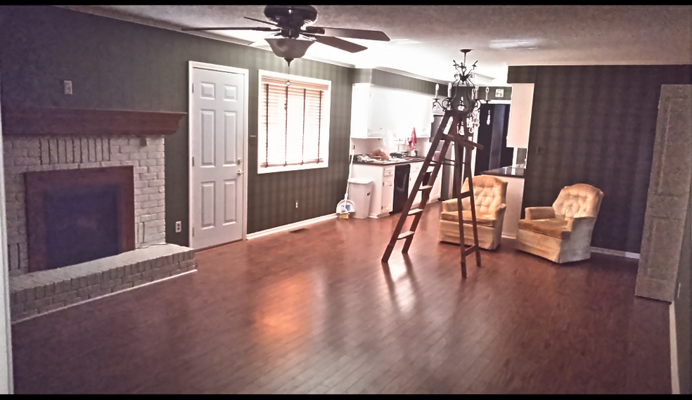 Family Room, Dining area and Kitchen - 1106 Maria Dr