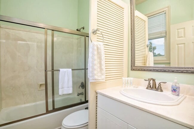 Building Photo - 6727 Kiva Way