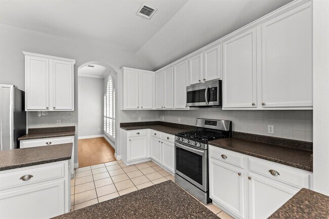 Building Photo - 7003 Currier Cove