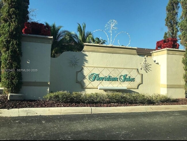 Building Photo - 4110 NE 24th St