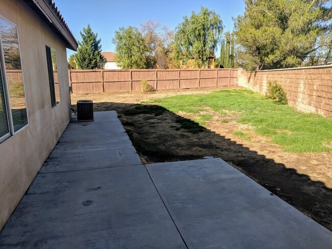 Building Photo - Single Story 3 Bedroom/2 Bath in Murrieta with Large Yard!