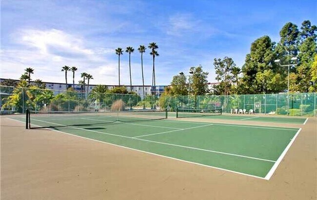 Building Photo - 3050 Rue D’Orleans