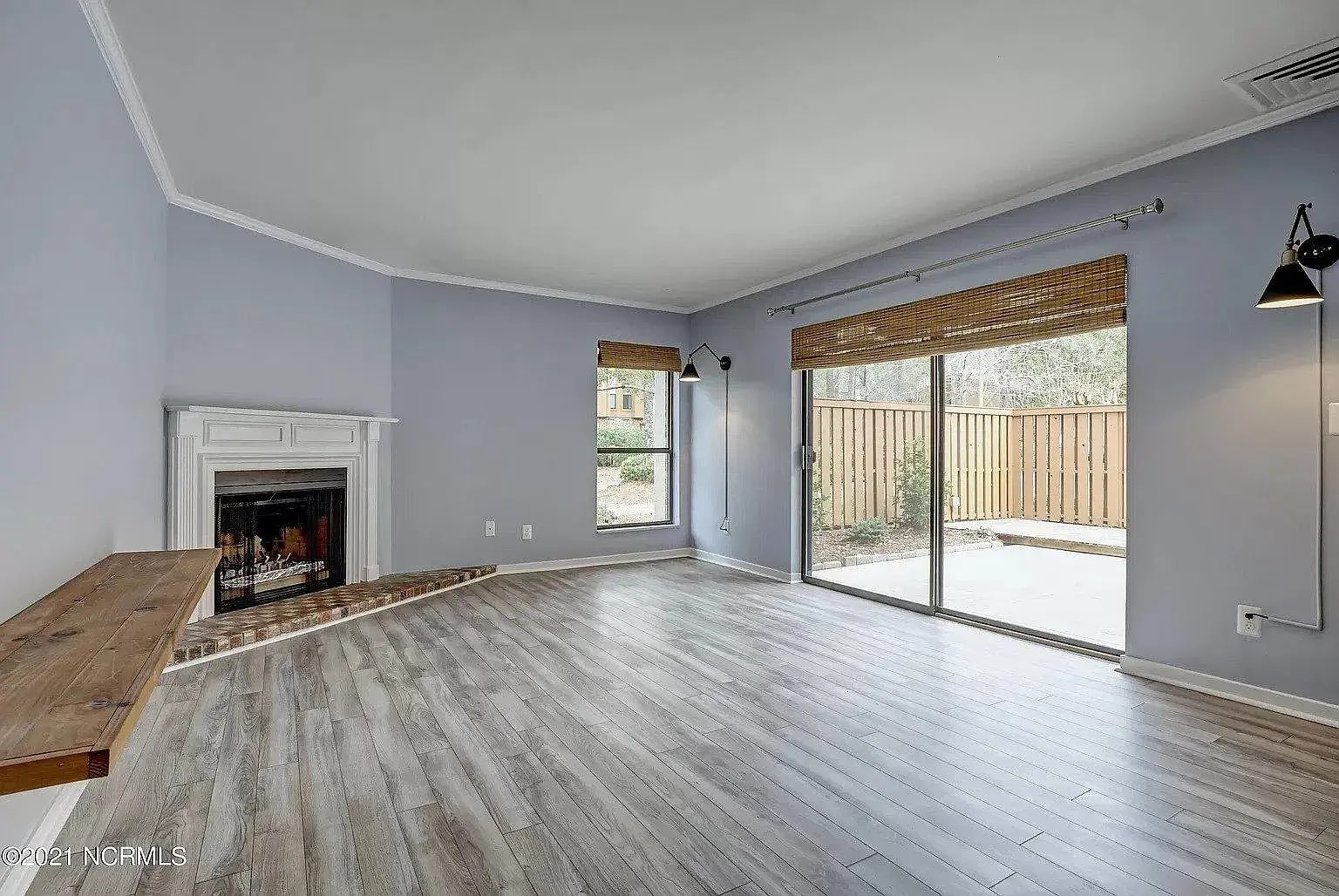 Building Photo - 1029 Birch Creek Dr